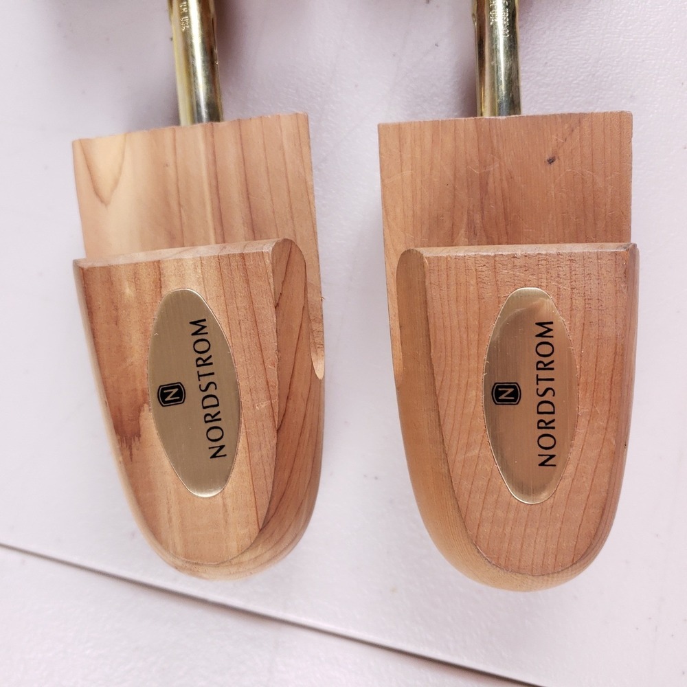 Nordstrom Cedar Wood Shoe Trees Men Split Toe Made in USA Aromatic Shoe Care - Picture 3 of 8